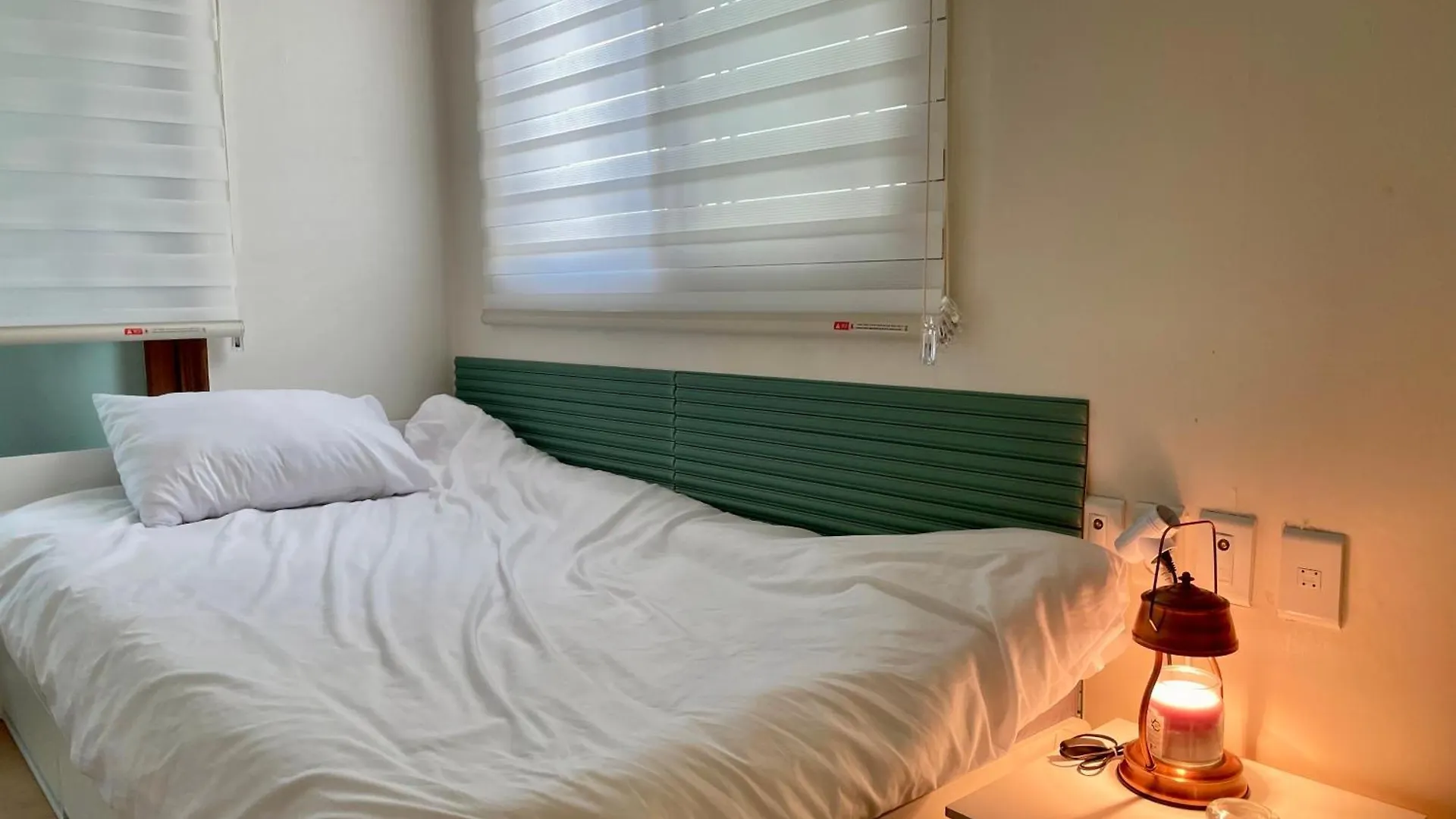 Mid-Century Design Modern House Apartment Seoul