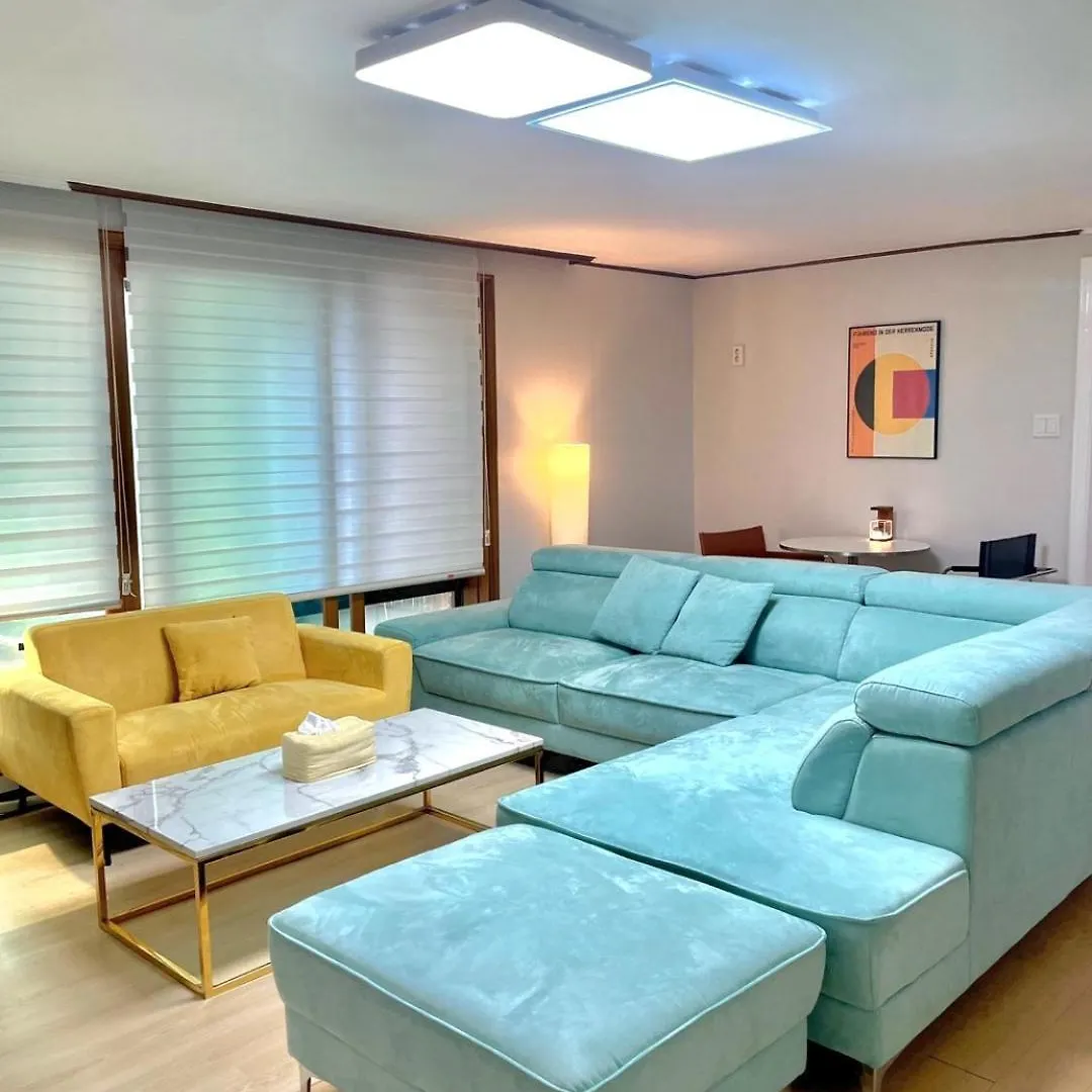 Mid-Century Design Modern House Apartment Seoul
