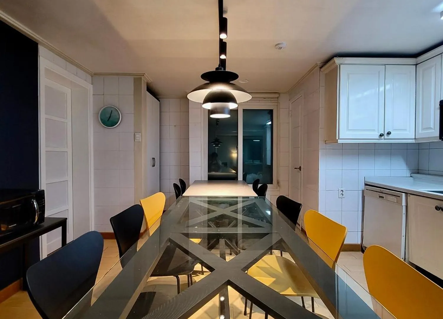 Mid-Century Design Modern House Apartment Seoul
